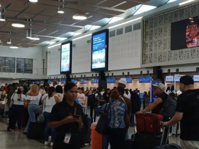 Flight cancellations due to storms in the US affect operations at AILA | De Último Minuto English