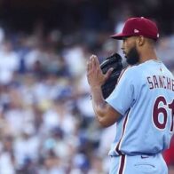 Cristopher Sánchez suffers a rough outing against Kansas City and sees his ERA rise | De Último Minuto English