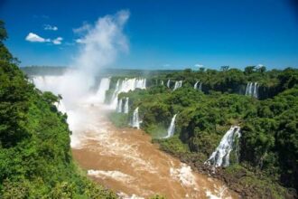 Dutch tourist dies after boat overturns at Iguazu Falls in Brazil