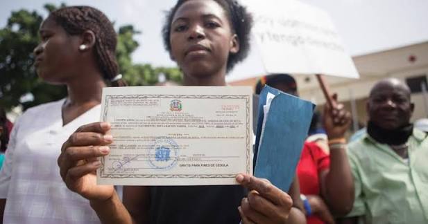 Constitutional Court orders the completion of the naturalization of 16 citizens of Haitian origin within 10 days | De Último Minuto English