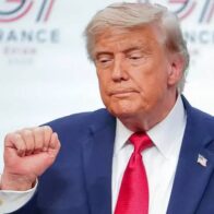 Trump demands lower prices but gasoline falls due to reduced tensions with Iran | De Último Minuto English
