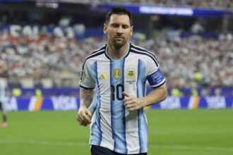 Argentina survives the Cape Verde scare and advances to the round of 16 with a decisive goal from Messi | De Último Minuto English
