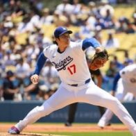 Shohei Ohtani takes an important step in his recovery with a bullpen session | De Último Minuto English