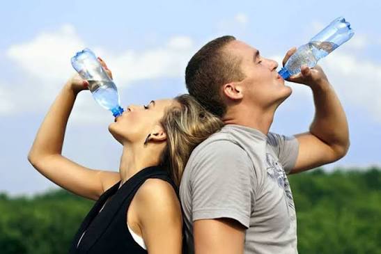 Thirst can be a warning: this is how a lack of water affects the heart | De Último Minuto English