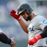 Yordan Álvarez and Otto López are named Players of the Week in Major League Baseball | De Último Minuto English