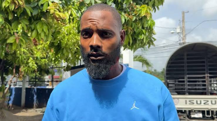 Man turns himself in for killing young person at fast food stand in SFM | De Último Minuto English