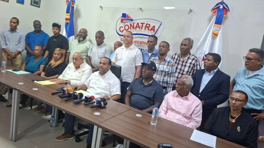 Conatra suspends strike following agreement with Intrant over route conflict in East Santo Domingo | De Último Minuto English