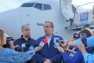 Minister of Health sends psychologists and psychiatrists to Venezuela to assist earthquake victims | De Último Minuto English