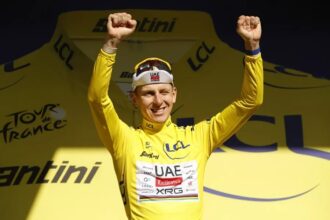 Tadej Pogacar wins the tenth stage and strengthens his lead in the Tour de France | De Último Minuto English