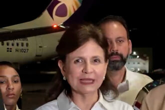 Raquel Peña receives rescuers who returned from Venezuela and reaffirms DR's support after devastating earthquake | De Último Minuto English