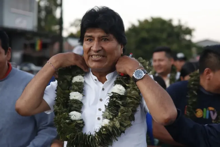The president of Bolivia says that Evo Morales must clarify his "responsibilities" in the protests before the Justice system | De Último Minuto English