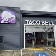 Taco Bell sued following intestinal infection outbreak linked to lettuce in the U.S. | De Último Minuto English