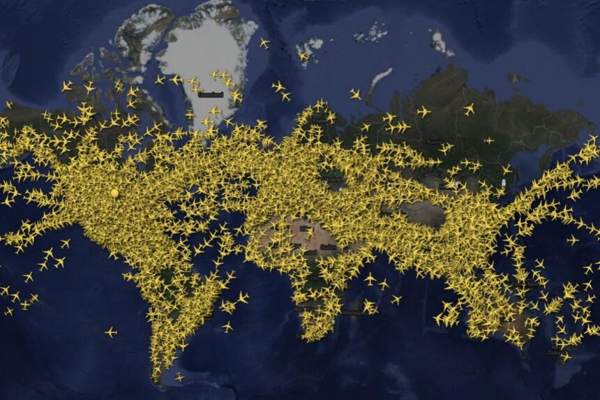 Commercial aviation sets new global record with more than 153,000 flights in a single day