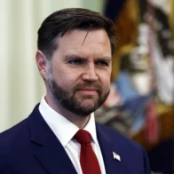 "Vance says Iran's denials of contacts with the US are a "negotiation tactic"" | De Último Minuto English