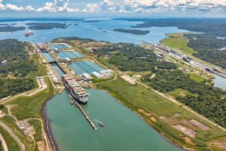 The Panama Canal begins evaluation of companies interested in building two ports | De Último Minuto English
