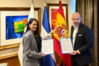 Index and WLO expand training for Dominicans abroad | De Último Minuto English