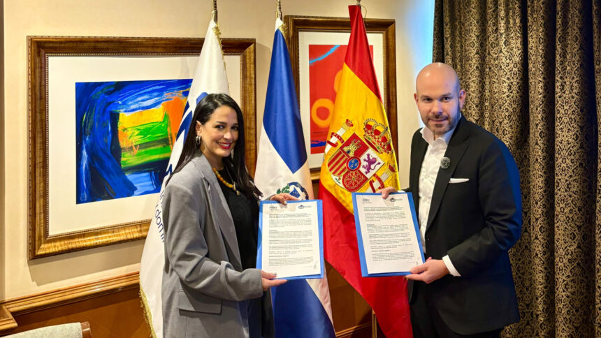 Index and WLO expand training for Dominicans abroad | De Último Minuto English