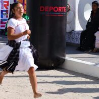 Ester Zárate completes 14-kilometer barefoot race and wins her category in Oaxaca