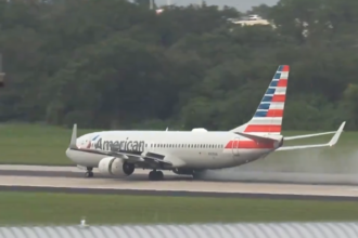 American Airlines reports that a plane about to land had its tires blow out in Chicago | De Último Minuto English