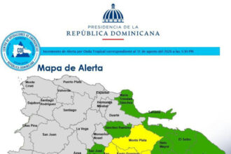 COE raises the number of provinces under yellow alert to four and maintains ten under green alert due to a tropical wave | De Último Minuto English