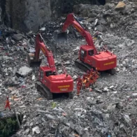 China mobilizes hundreds of troops and machinery for rescue efforts after the flood | De Último Minuto English