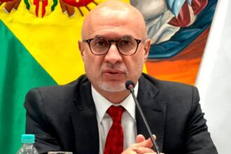 Paz replaces the Minister of the Presidency and proposes him as Bolivia's ambassador to the OAS | De Último Minuto English