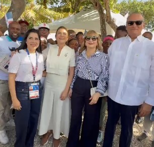 Carolina Mejía and Banco Popular mobilize hundreds of families from Don Gregorio to support Marileidy Paulino | De Último Minuto English