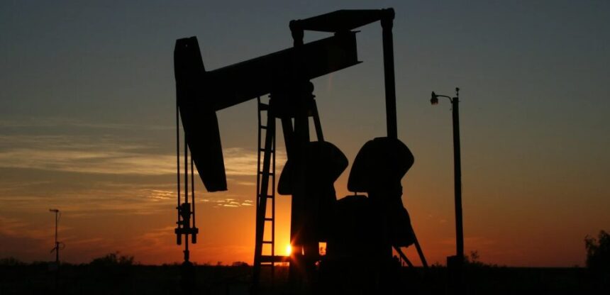Texas oil rises 0.02% after attacks in the Red Sea and the Gulf of Oman | De Último Minuto English
