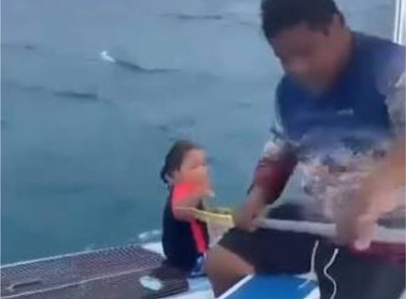 Girl rescued alone on paddleboard more than a kilometer from shore in Mexico
