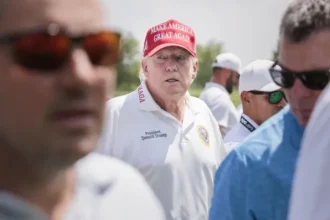 Two aircraft intercepted after violating airspace over a U.S. club where Donald Trump was present | De Último Minuto English