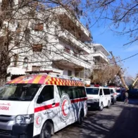 At least 2 dead and 7 injured after a bomb explodes on a minibus on the outskirts of Damascus | De Último Minuto English