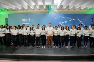 UCE delivers 50 new scholarships and raises the total granted in 2026 to 270 with a social investment of RD$66 million | De Último Minuto English