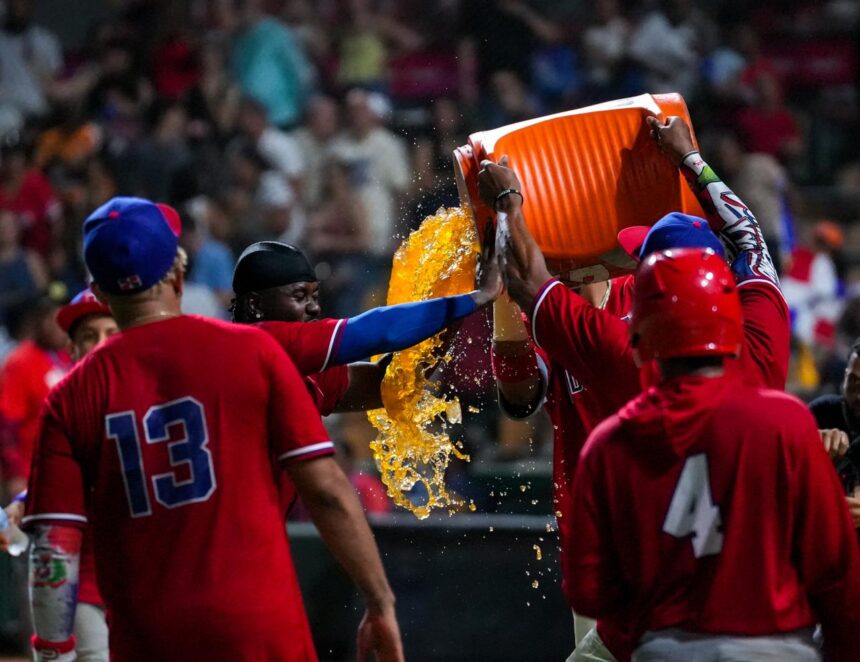 Dominican Republic crushes Curaçao by knockout in Santo Domingo 2026 baseball | De Último Minuto English