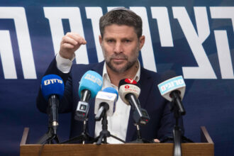 Israeli minister rejects Palestinian state, says “there is no such thing” | De Último Minuto English
