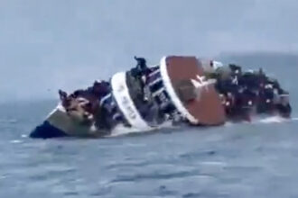 Video shows deadly ferry disaster in Zimbabwe | De Último Minuto English