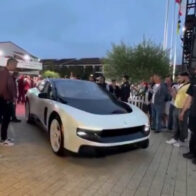 Ferrari’s first electric car sells for record $40 million at auction | De Último Minuto English