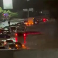 Heavy rains cause flooding and river overflows across Caracas | De Último Minuto English