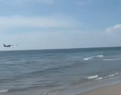 VIDEO: Emergency landing off Boca Raton, Florida: pilot rescued unharmed | De Último Minuto English