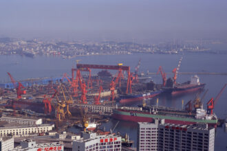 China’s fourth aircraft carrier takes shape at Dalian shipyard | De Último Minuto English