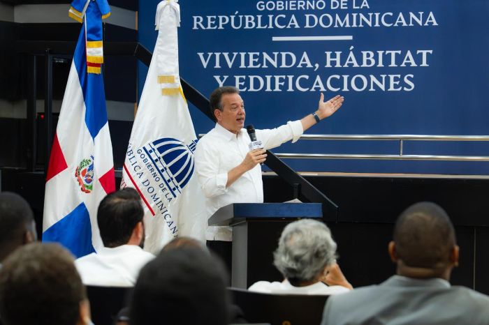 MIVHED presents progress on the Permitting Modernization Plan and showcases a new platform | De Último Minuto English