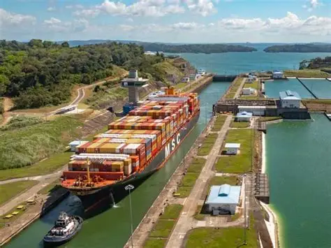 Panama Canal to adjust lock draft for large ships without cutting transits | De Último Minuto English