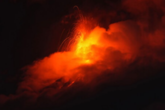 The activity of the Fuego volcano in Guatemala has decreased in the last few hours | De Último Minuto English