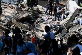 At least 20 dead in two cities in central Colombia due to the earthquake | De Último Minuto English