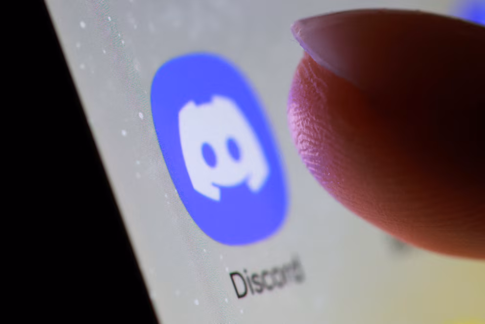 Brazil suspended live broadcasts on a social network following the suicide of a 13-year-old girl | De Último Minuto English