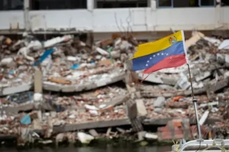The death toll from the earthquakes in Venezuela rises to 6,301, which the Government links to power outages | De Último Minuto English