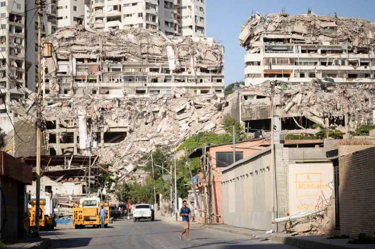 Venezuela will repair 4,000 homes affected by the earthquakes in La Guaira | De Último Minuto English