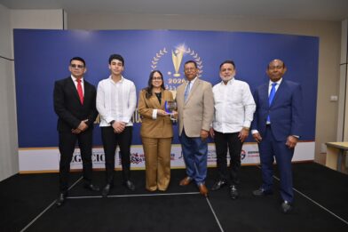 ‘Amigos’ restaurant is recognized for its four decades of excellence in the gastronomic sector | De Último Minuto English