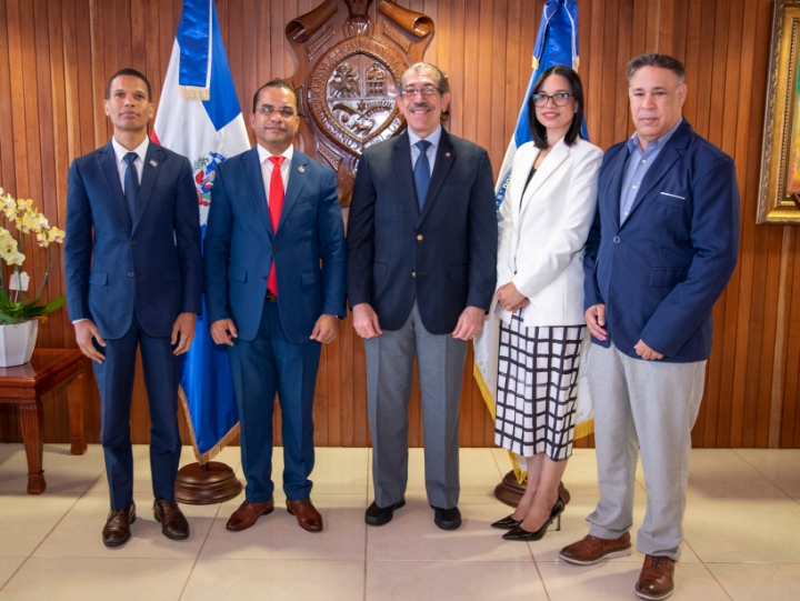 UASD and ITLA will strengthen alliance to boost training in artificial intelligence, cybersecurity, and digital transformation | De Último Minuto English