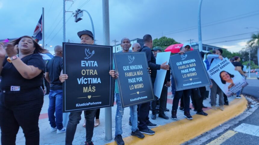 Ivonne Handal's relatives demand that Pumarol be sent to a full trial | De Último Minuto English