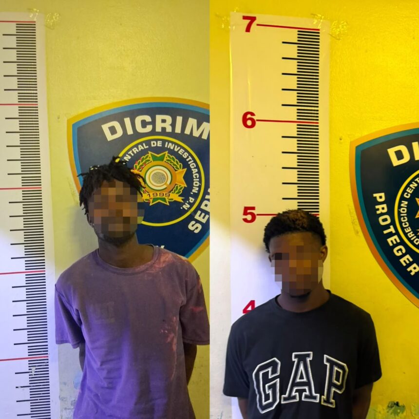 National Police arrest two men and seize two homemade firearms in La Vega | De Último Minuto English